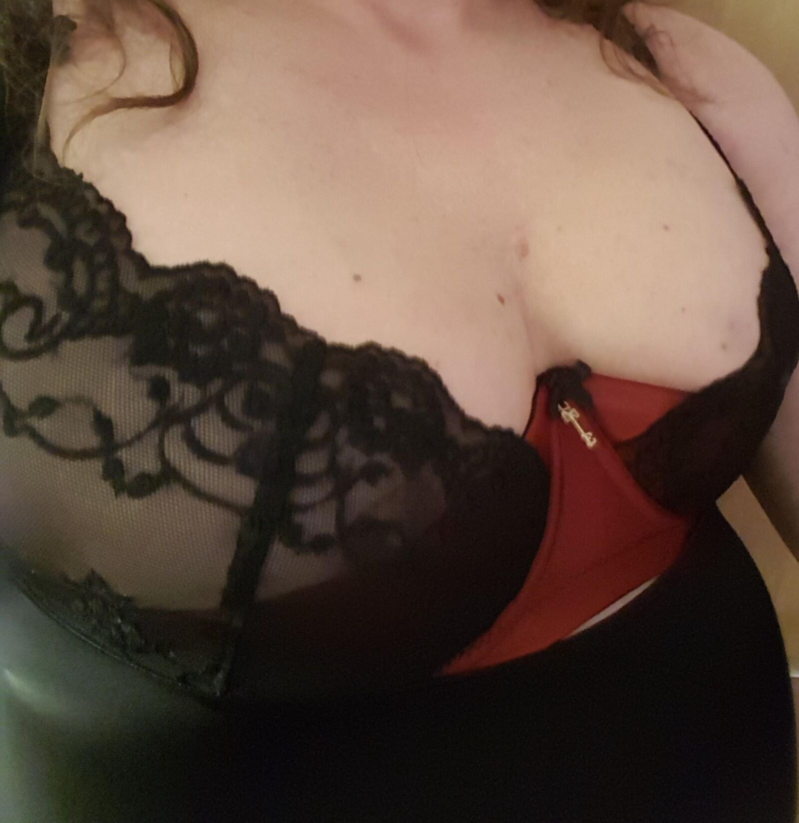 my lift bra red 