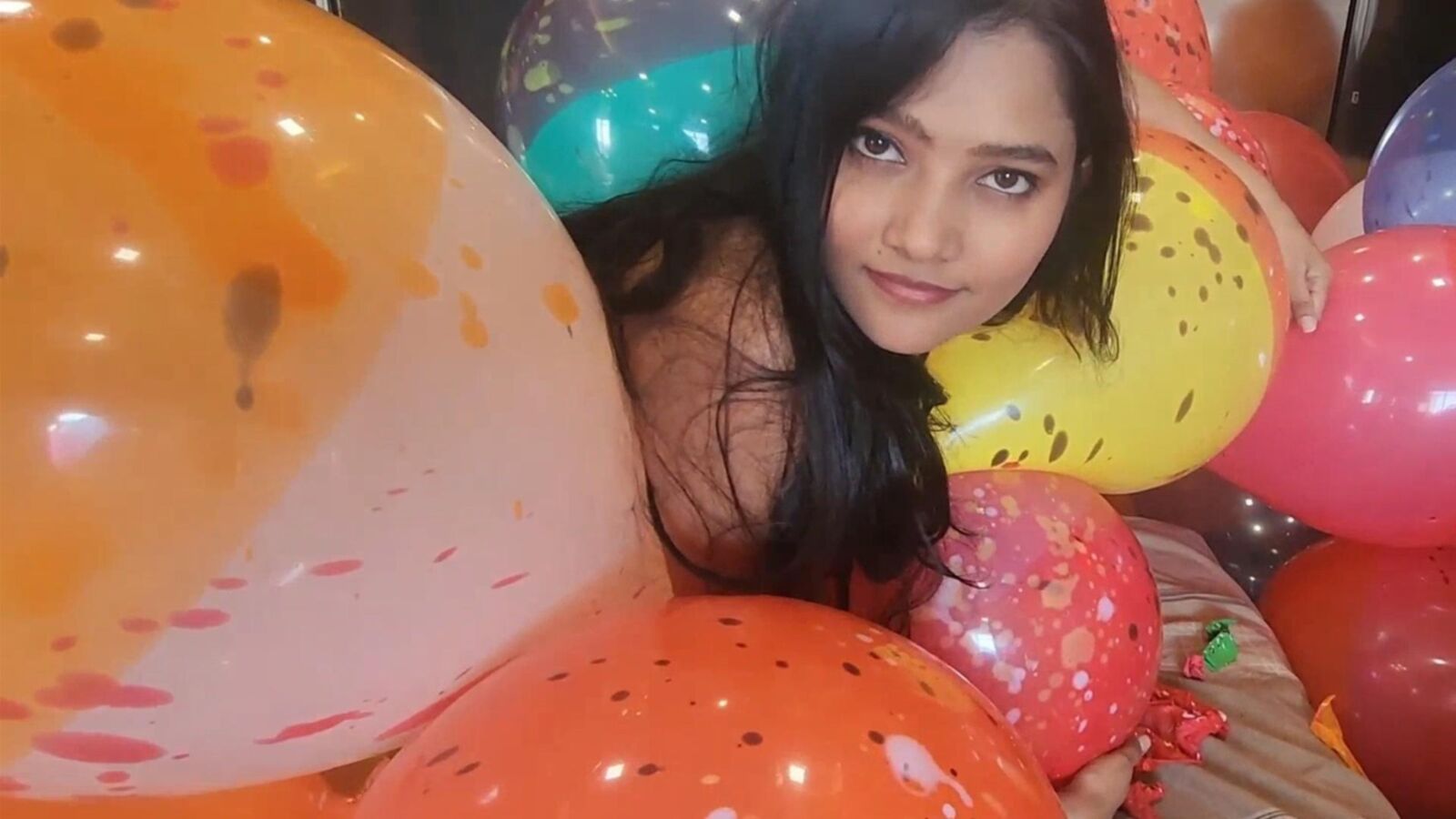 Girls and Balloons 