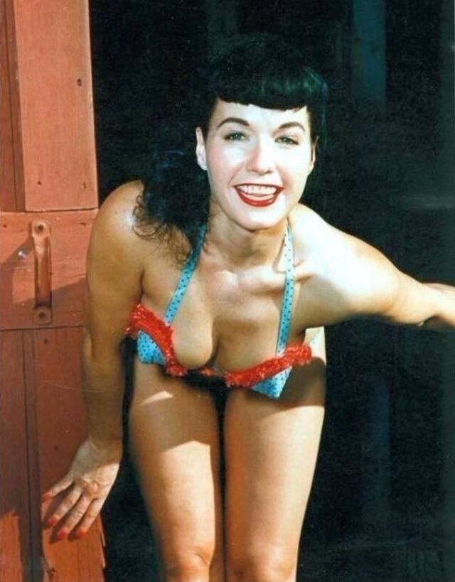 Bettie Page noch ein paar mehr