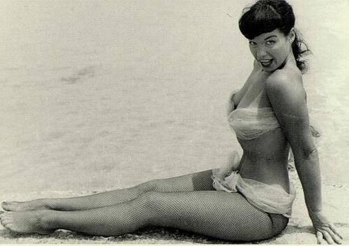 Bettie Page un poco más