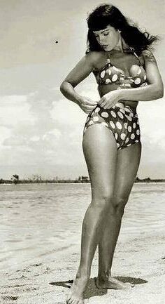 Bettie Page un poco más