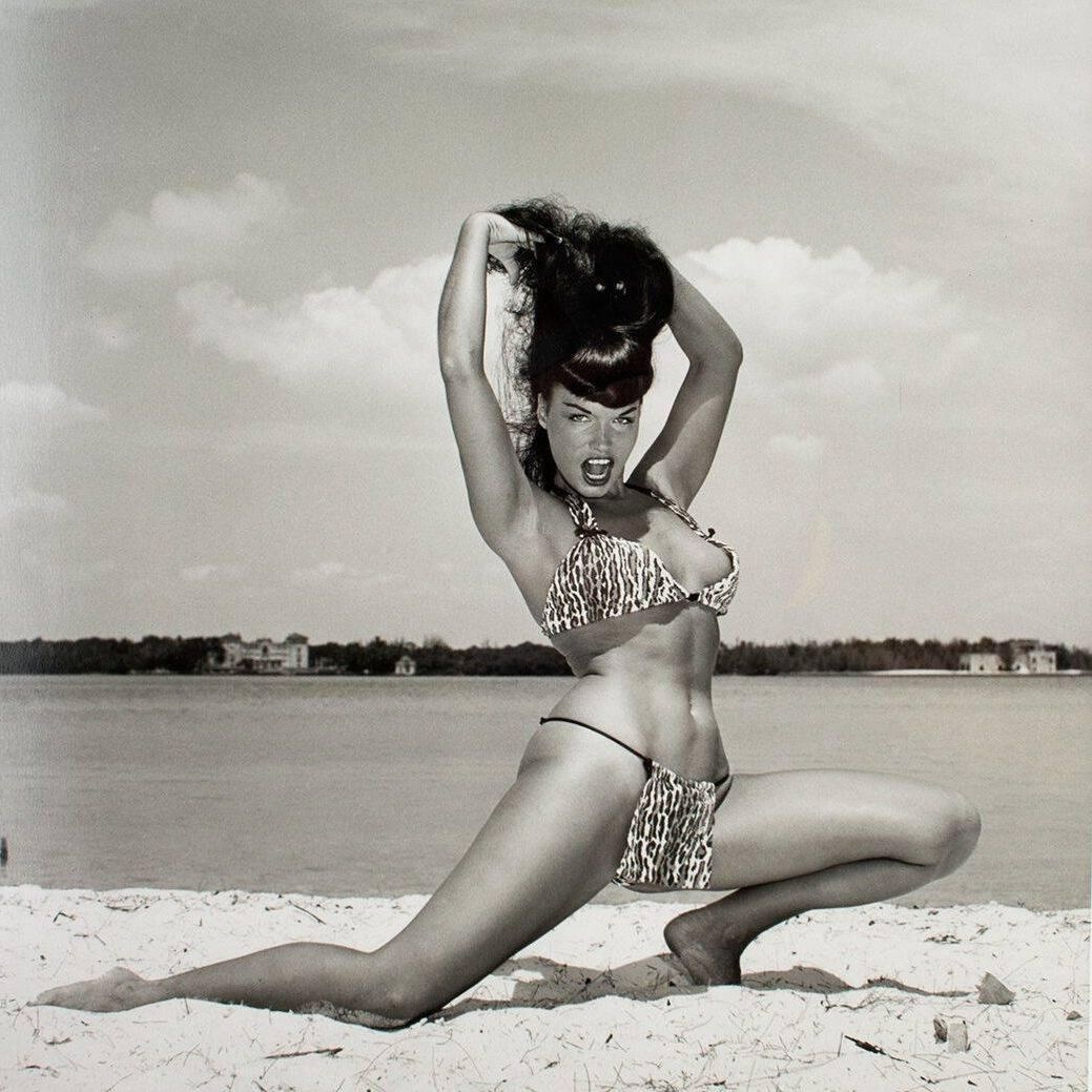 Bettie Page un poco más