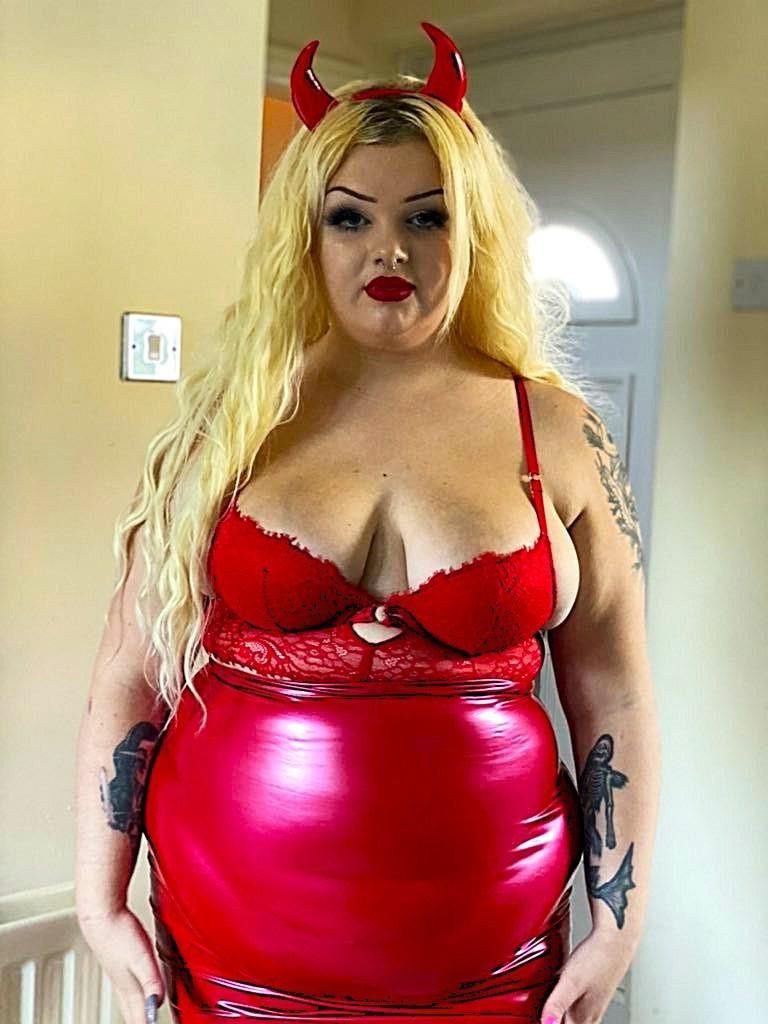 Fat Young Hooker sigue siendo más gordo