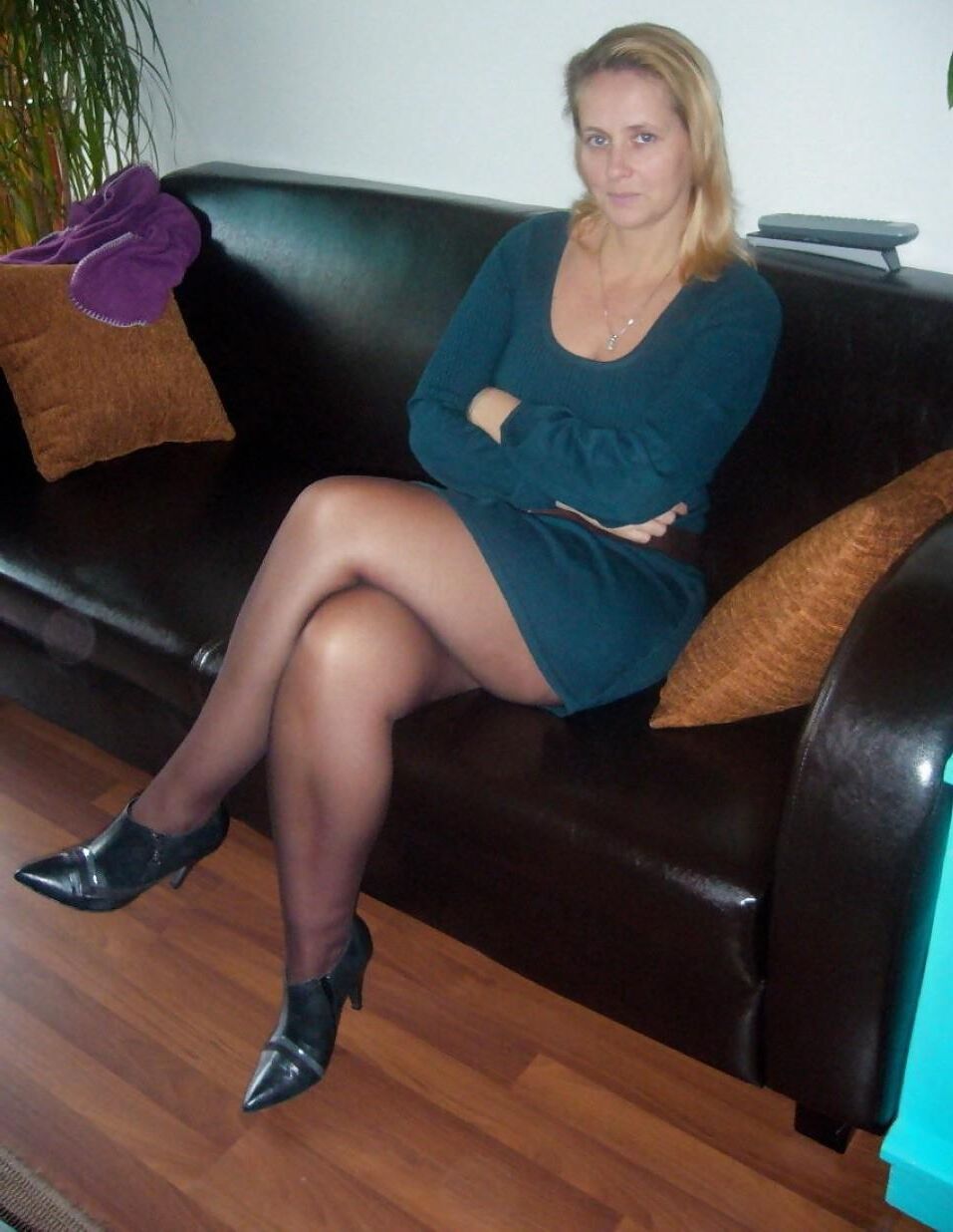 Pantyhosed Cumsluts.