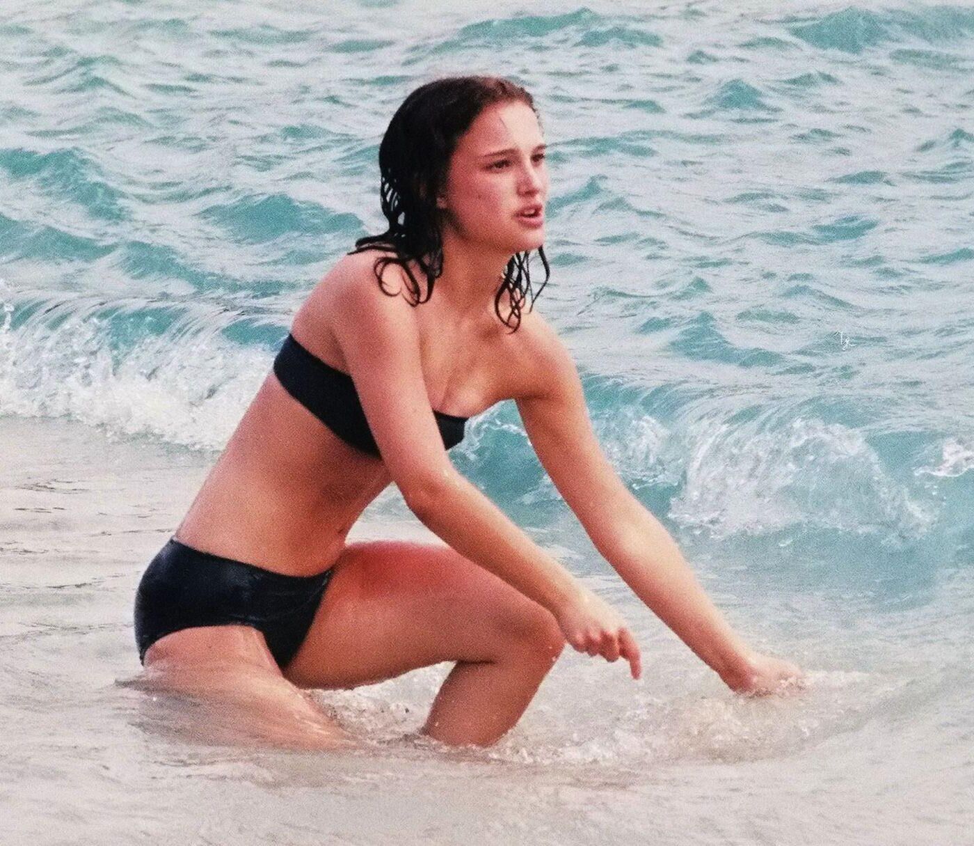 La hermosa barriga plana de Natalie Portman (primeros planos y lindas fotos