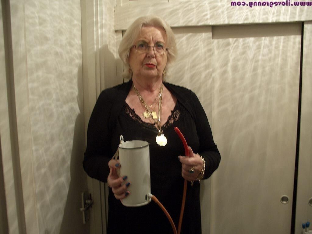 Granny Femdom mature