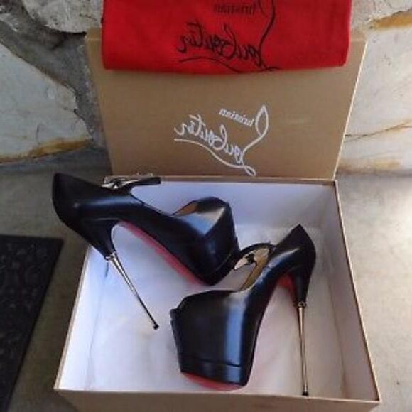 High Heels Louboutin ...