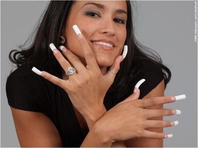 Unhas longas quentes