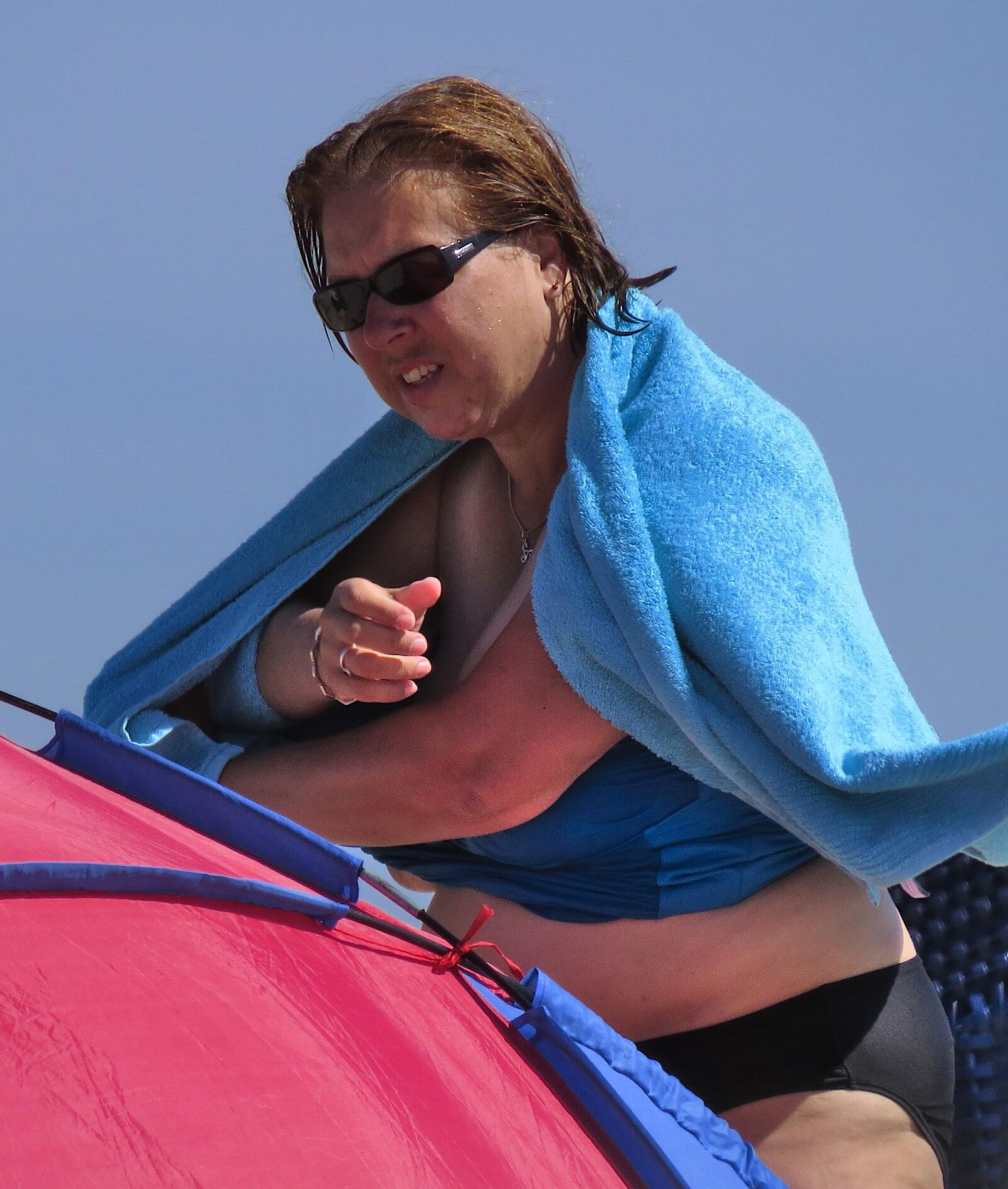 Candids de playa, adolescentes y milfs calientes y tetonos