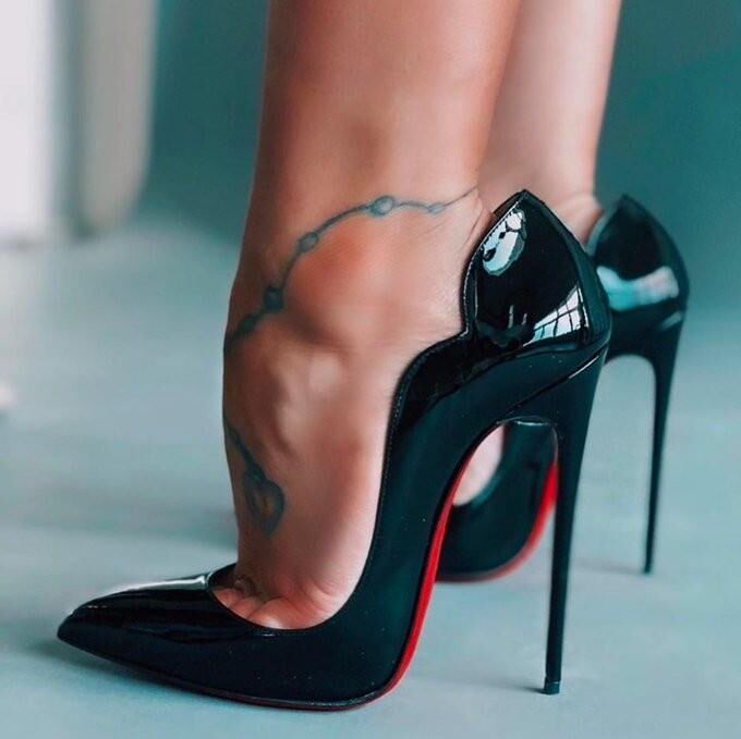 High Heels Louboutin ...