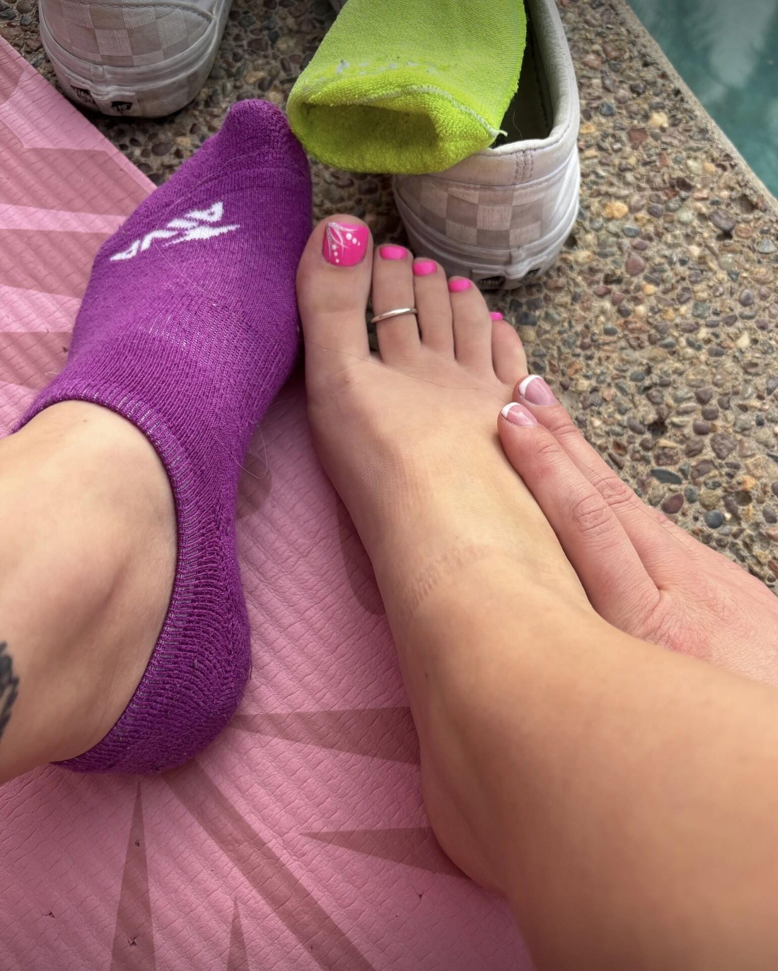 Ash’s delicious pink toes outside