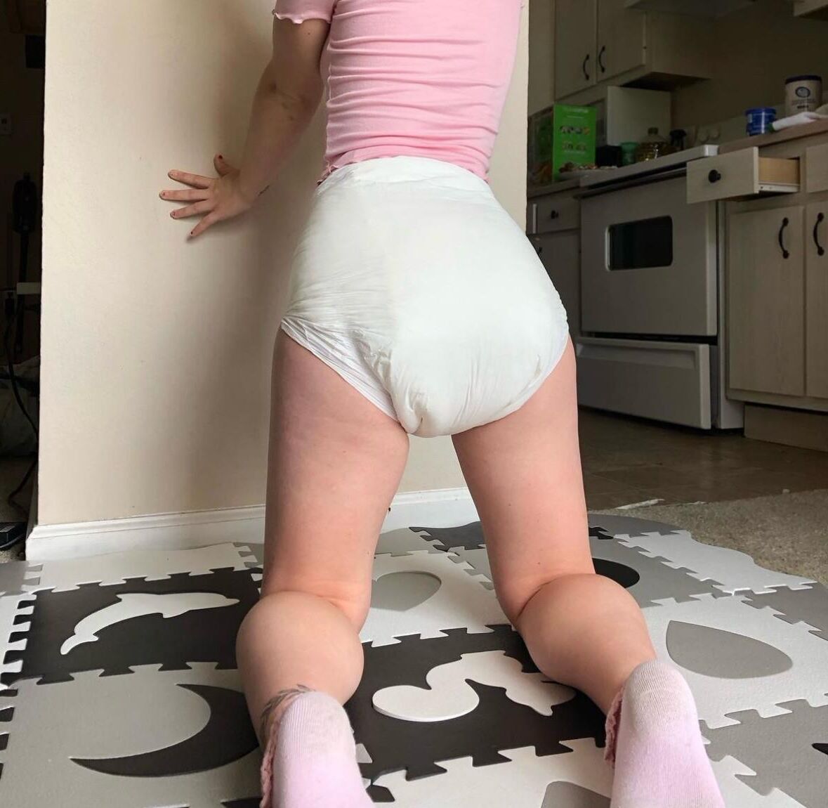 Girls diapers 