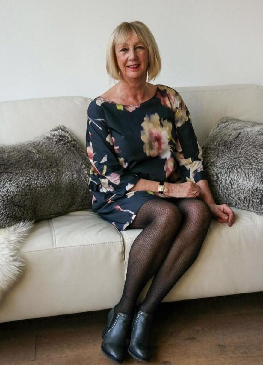 Pantyhosed Cumsluts.