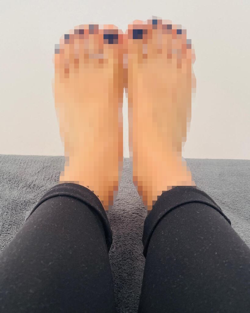 censored feet #