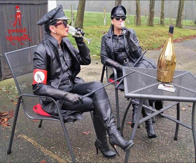 Reife Damen zu verehren