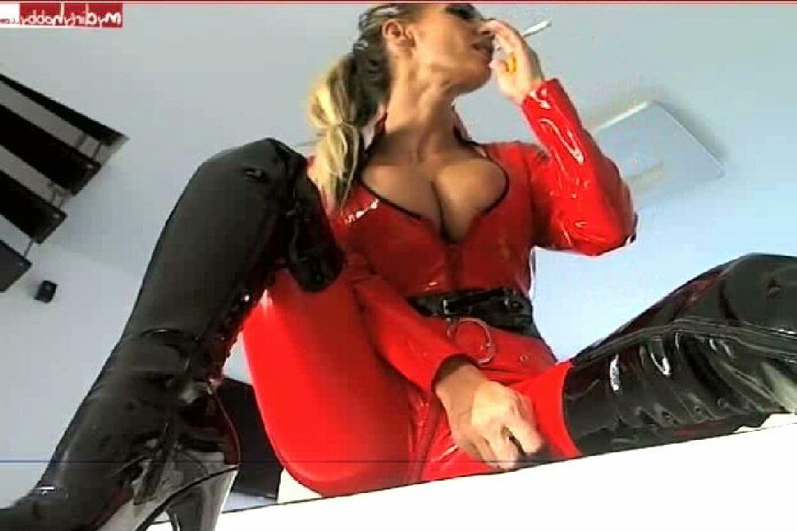 Aileen Taylor Red Lates