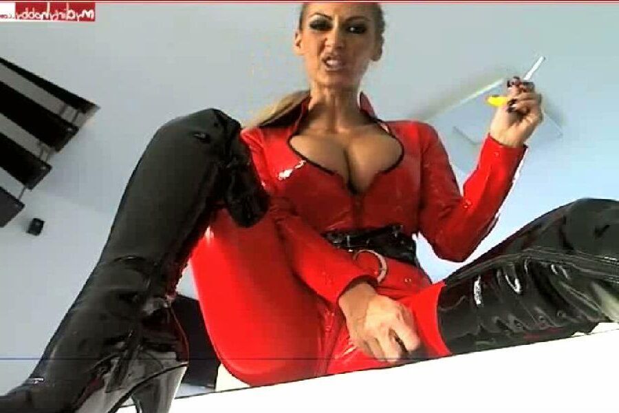 Aileen Taylor Red Lates