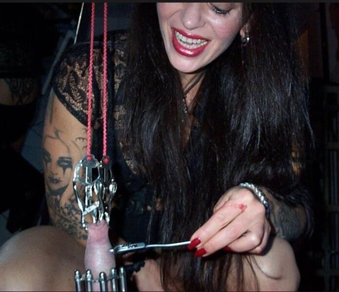 Male Slaves in Trouble 