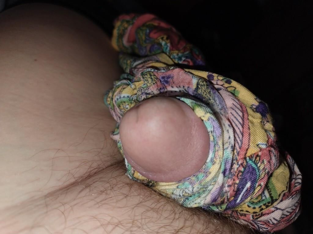 SECRETLY IN FRIENDS SLEEPING ROOM 