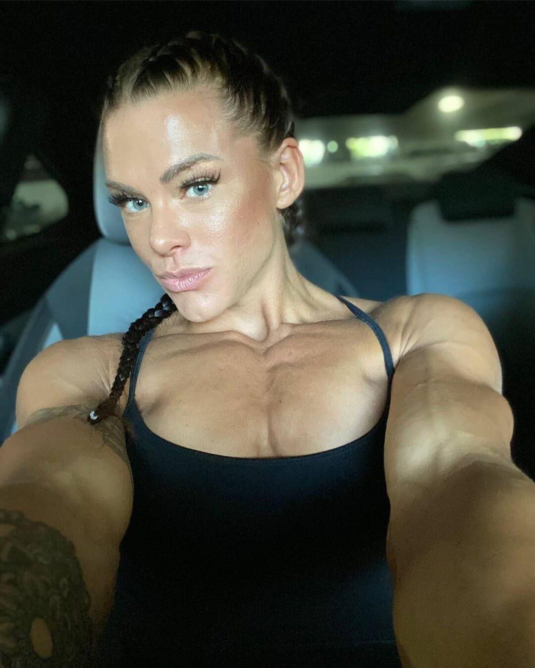 Lexa S