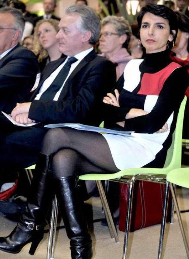 Pantyhose à nouveau, profitez-en!