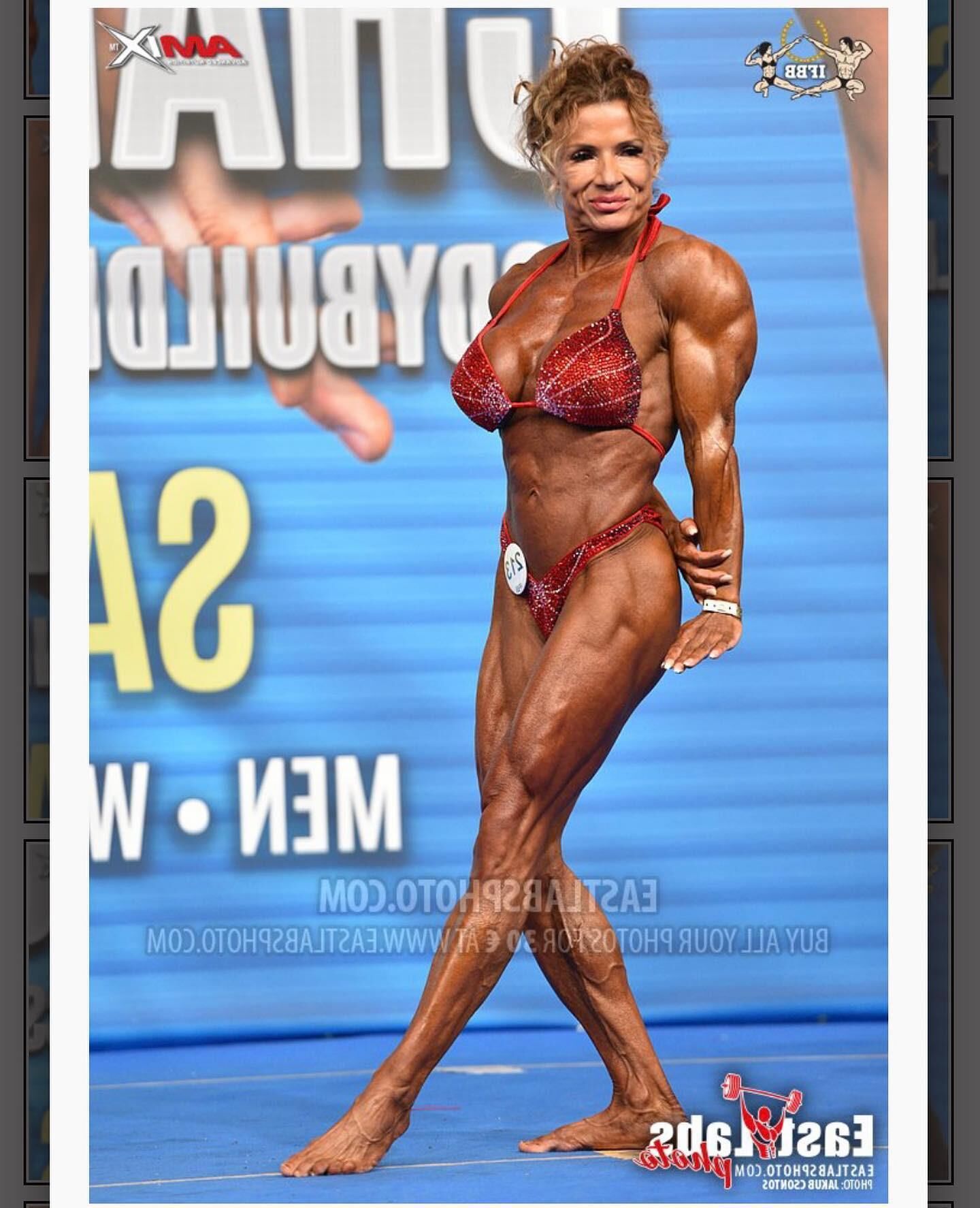Miljana Pavkovic Kroatische IFBB mit immensen Brüsten