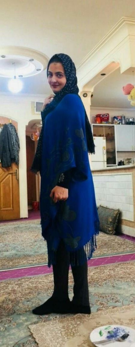 イランのペルシャの混乱が彼女に続きます