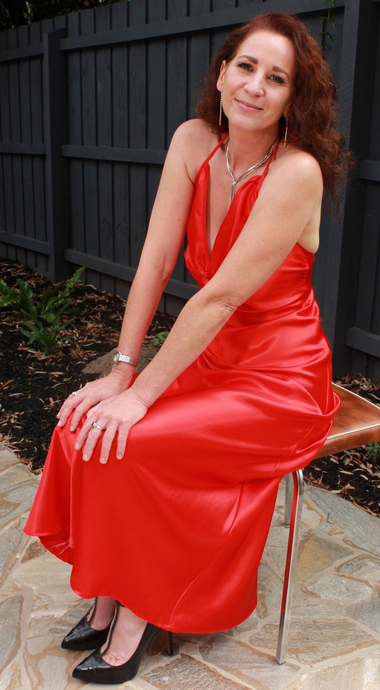 Mature fuckpig in red satin (NN)