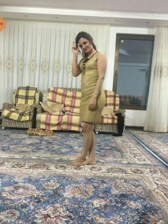 イランのペルシャの混乱が彼女に続きます