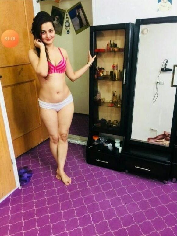 イランのペルシャの混乱が彼女に続きます