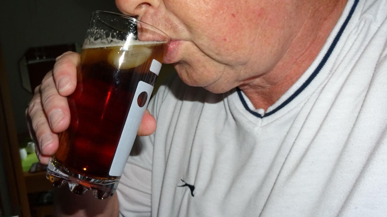 Frische Heisse Pisse