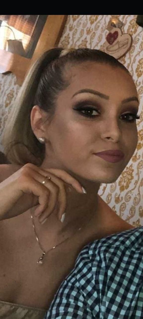Hermana adolescente serbia, sus cosas/srbija klinka sestra i njen ves