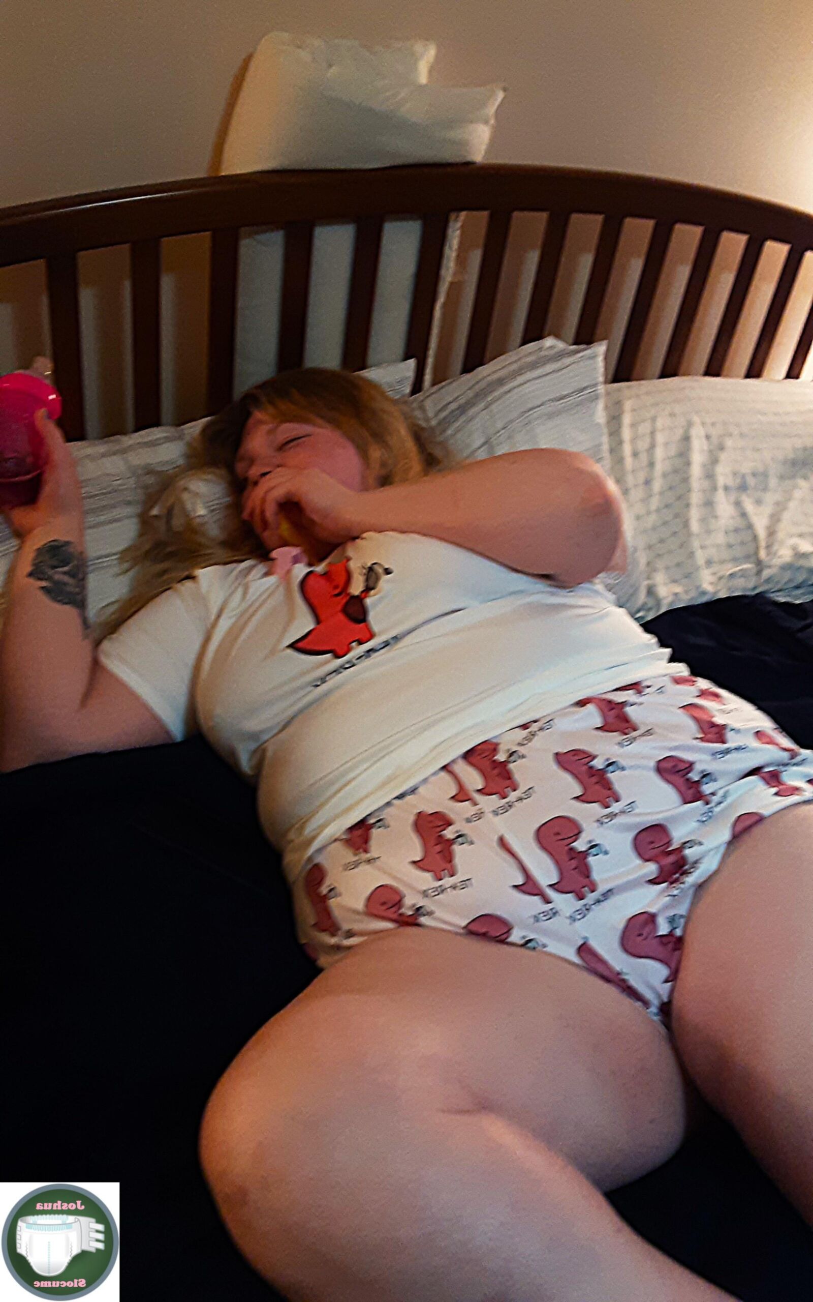 Joshua Slocume gets high with Little Michelle wearing diapers