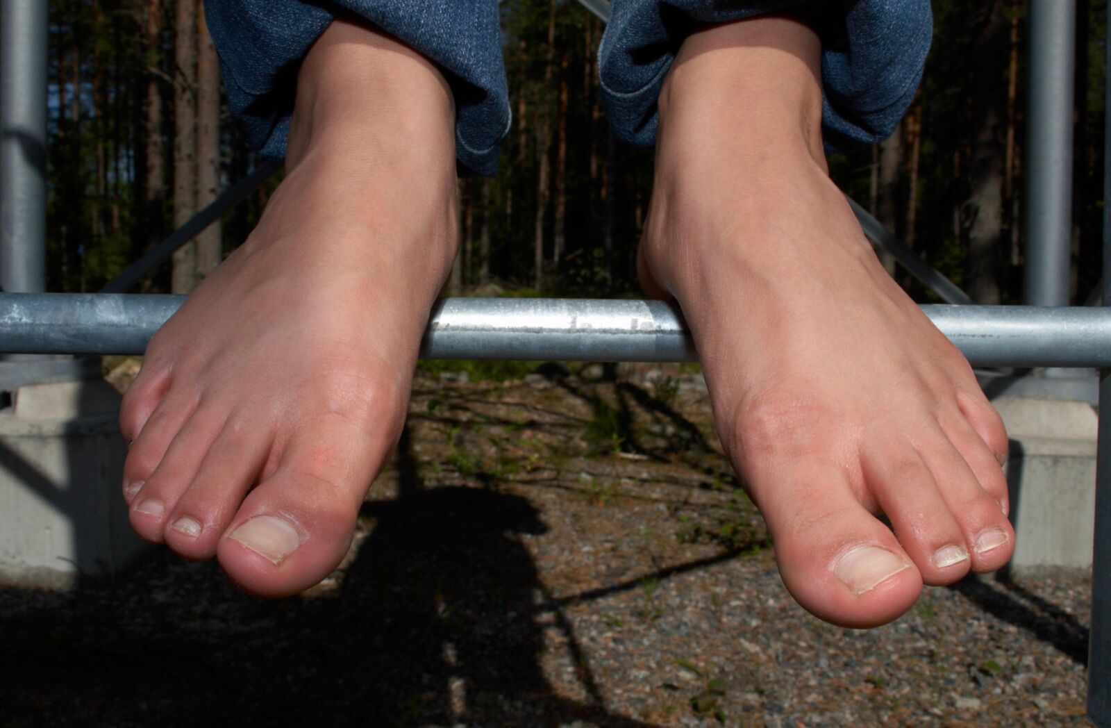 toes&piggies detailed close up 