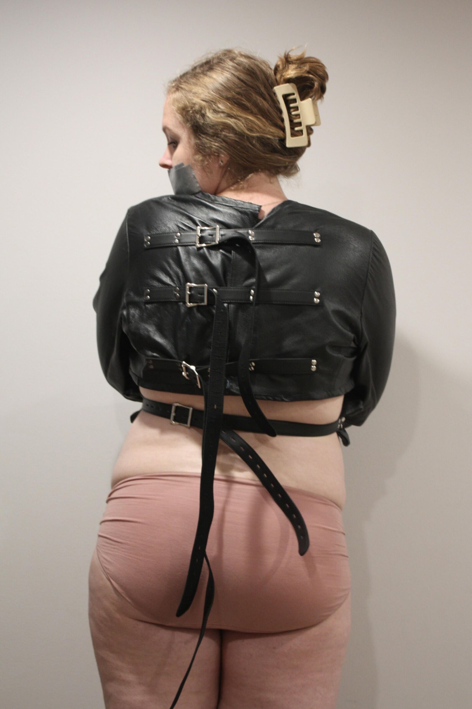 Photoshooting: Leder -Straightjacket