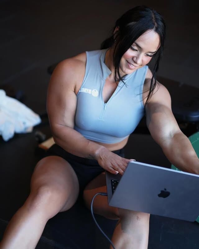 Muskelmädchen Thicc und mächtig