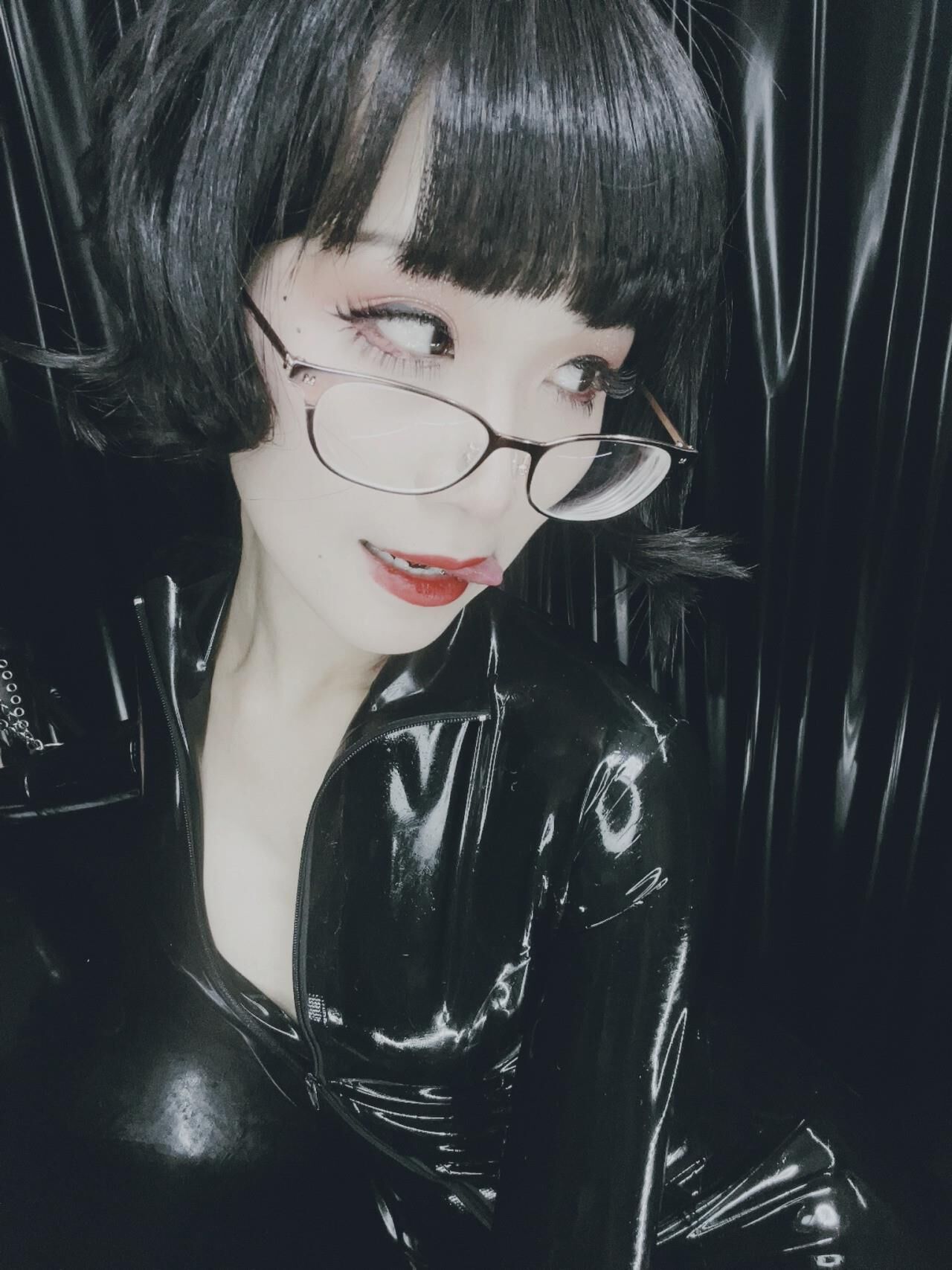 Fetish: Yellow and Black Edition 