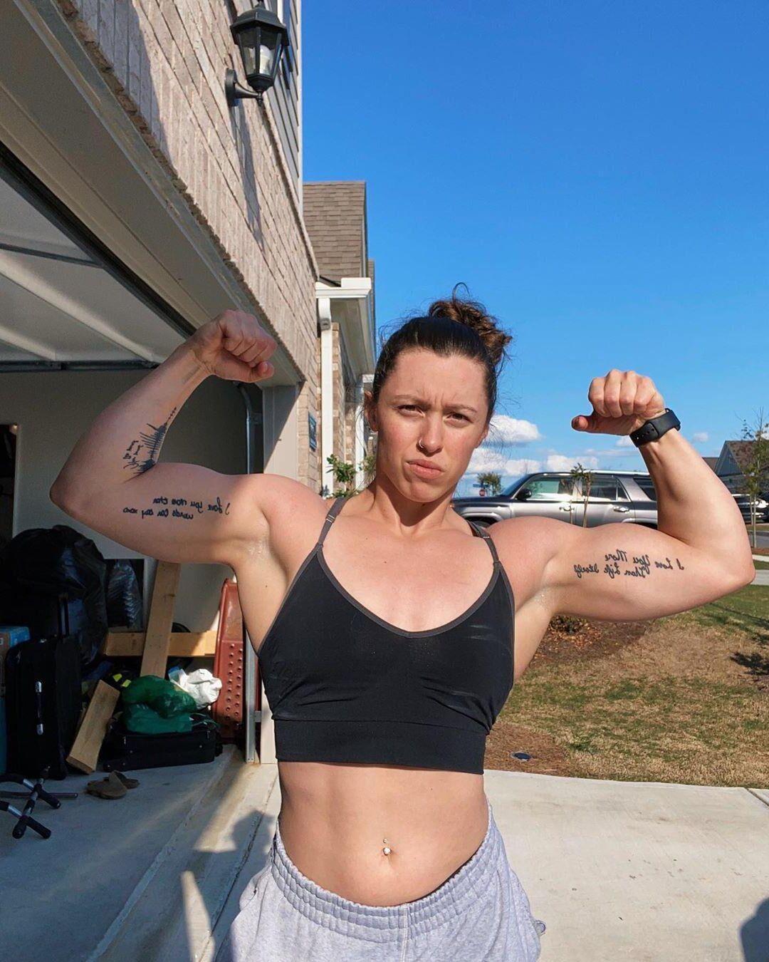 Filles musculaires aléatoires