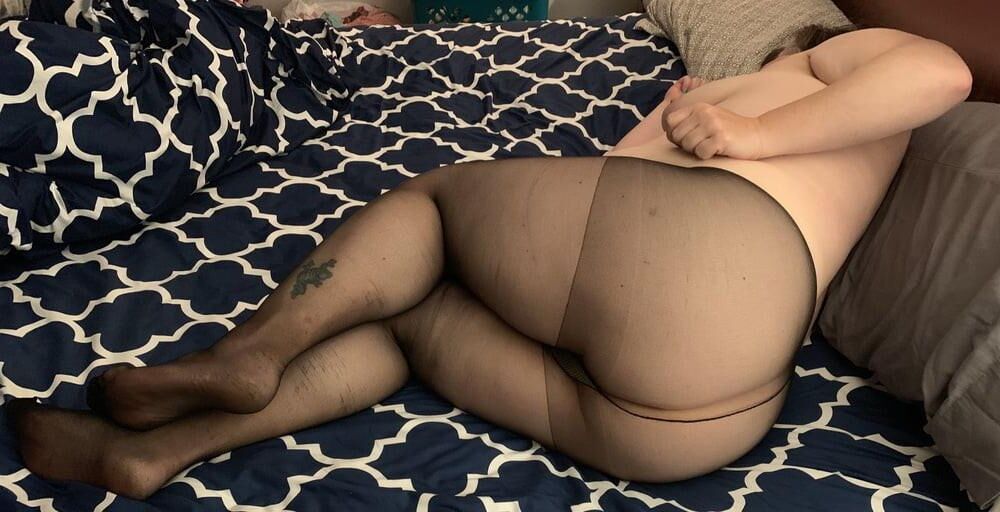 BBW épouse Jennifer Black Pantyhose