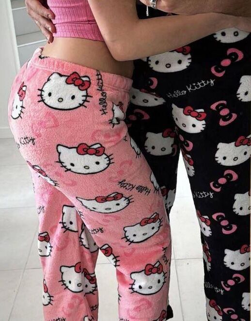Hello Kitty Crocs