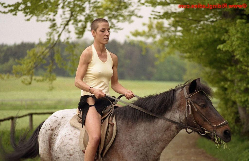 PONY RIDING 