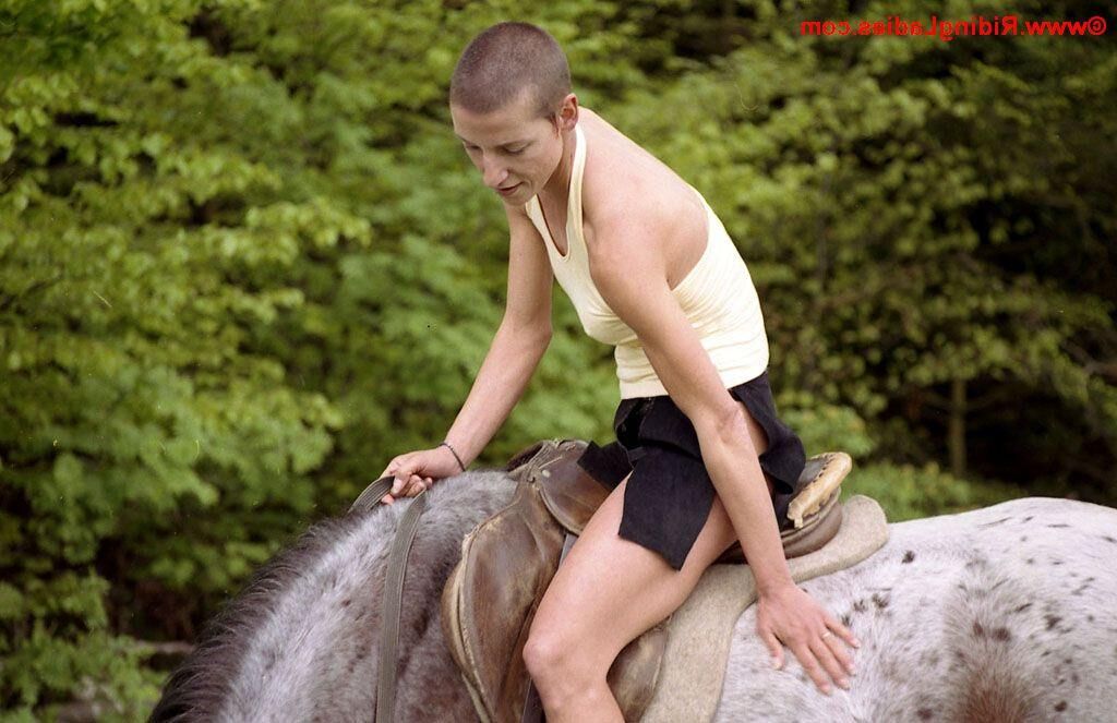 PONY RIDING 