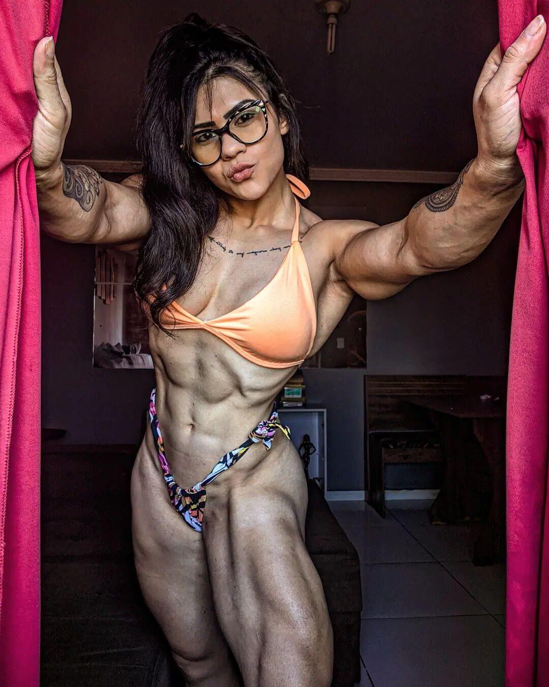 Aline G