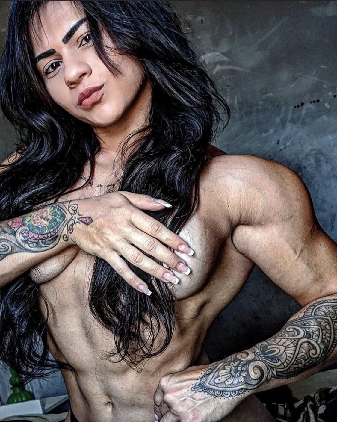 Aline G