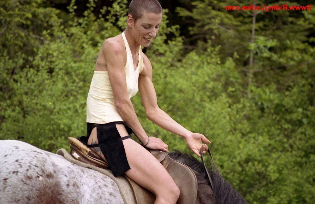 PONY RIDING 