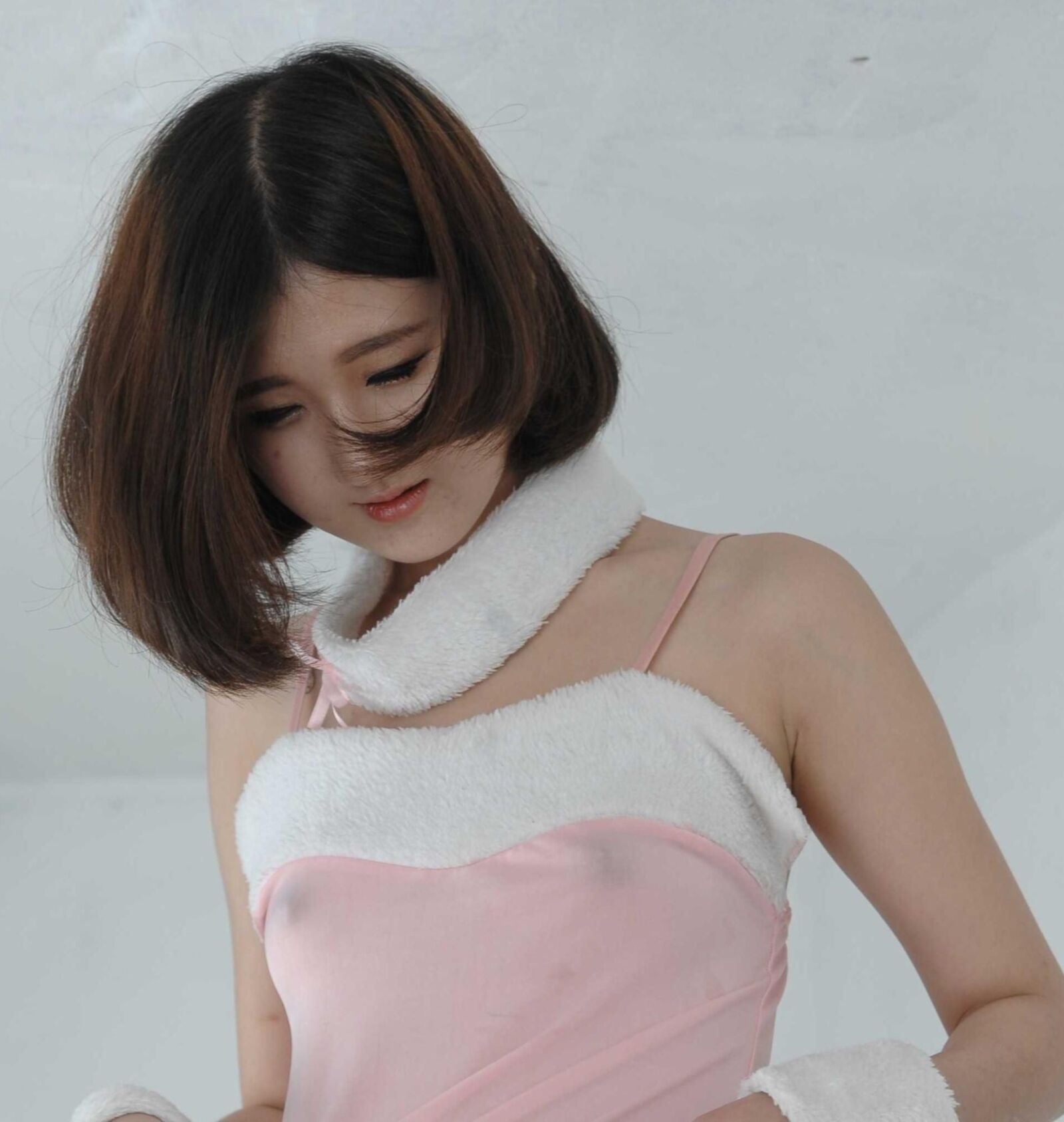 Braless 