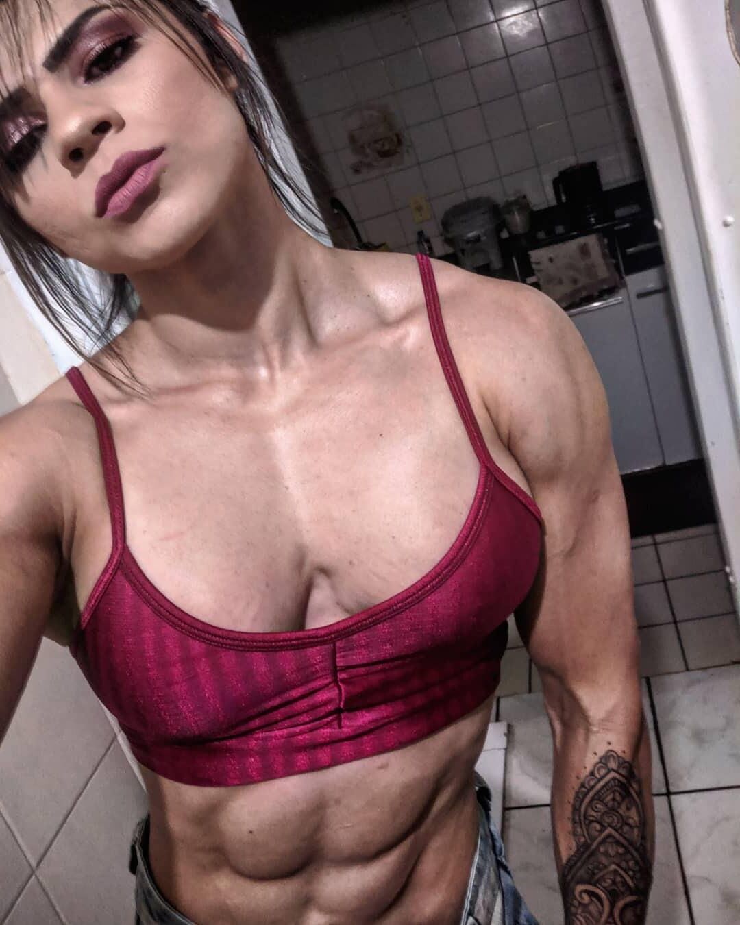 Aline G