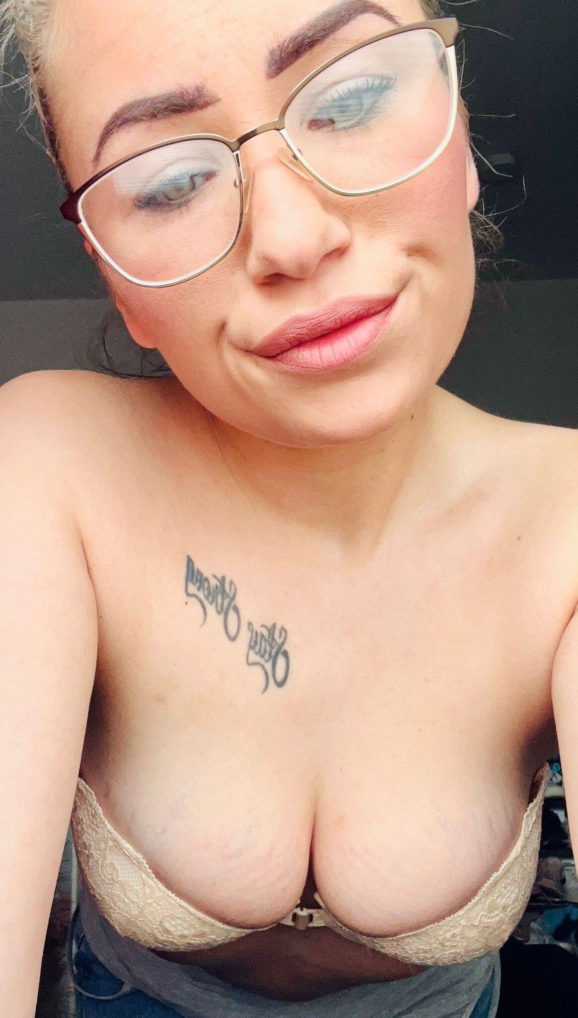 Titjob or blowjob ? Comment