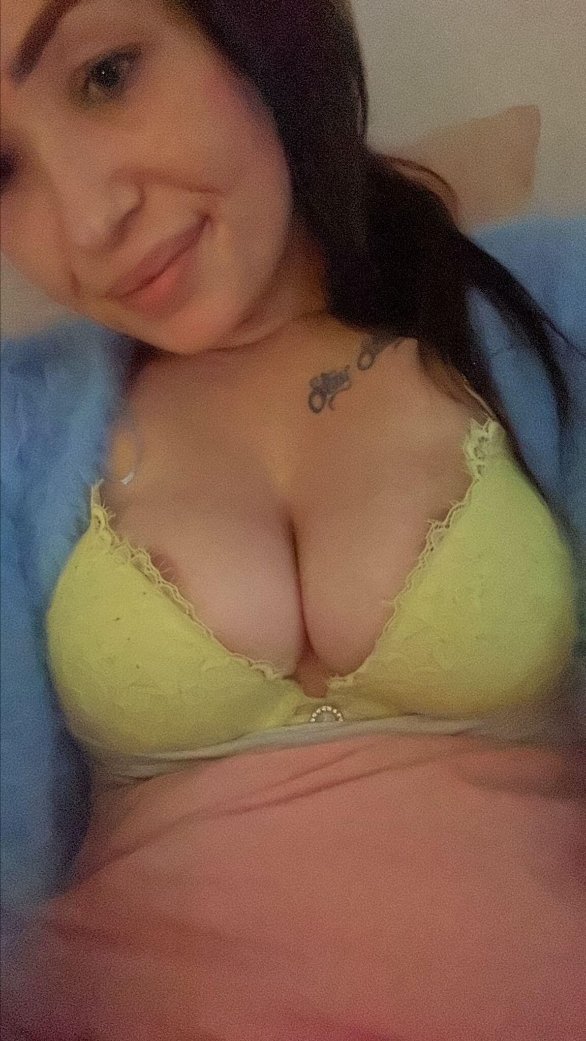 Titjob or blowjob ? Comment