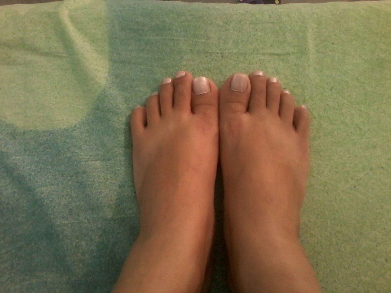 Asian tied feet and toes
